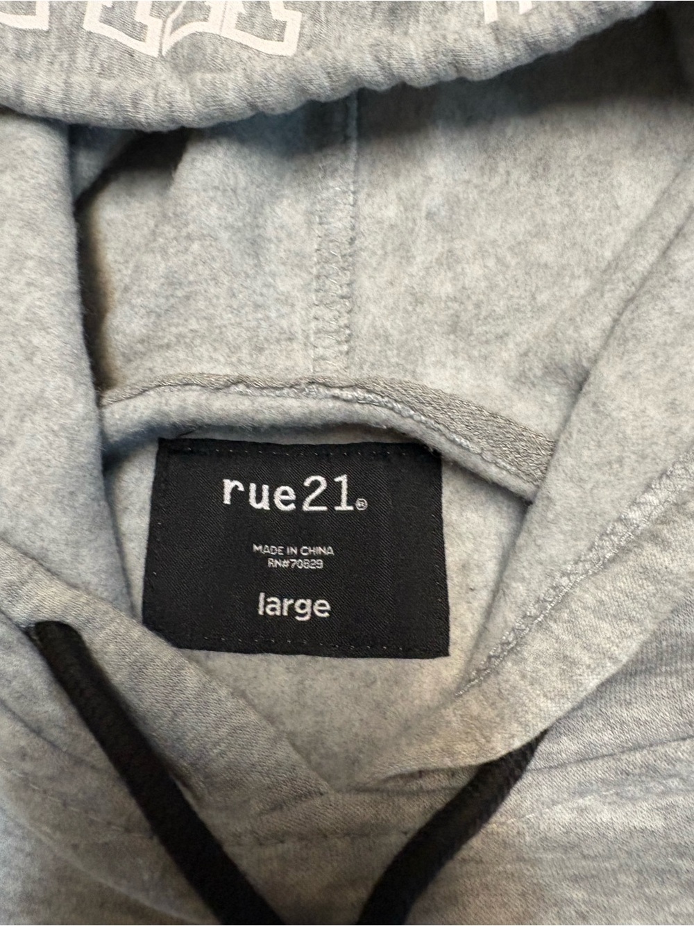 Men Sweater Subcategory Classification - Picture 3 of 3